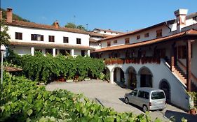 Tourist Farm Arkade